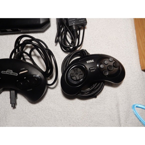SEGA Genesis II Console Black-q1 Complete With 4 Games. 2 Controller, All Wires! - Picture 14 of 14